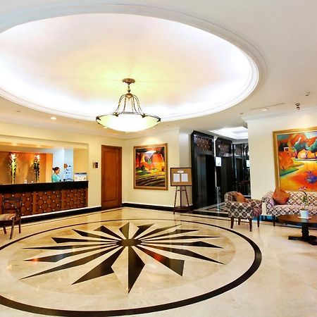 Oxford Suites Makati Makati City Exterior foto