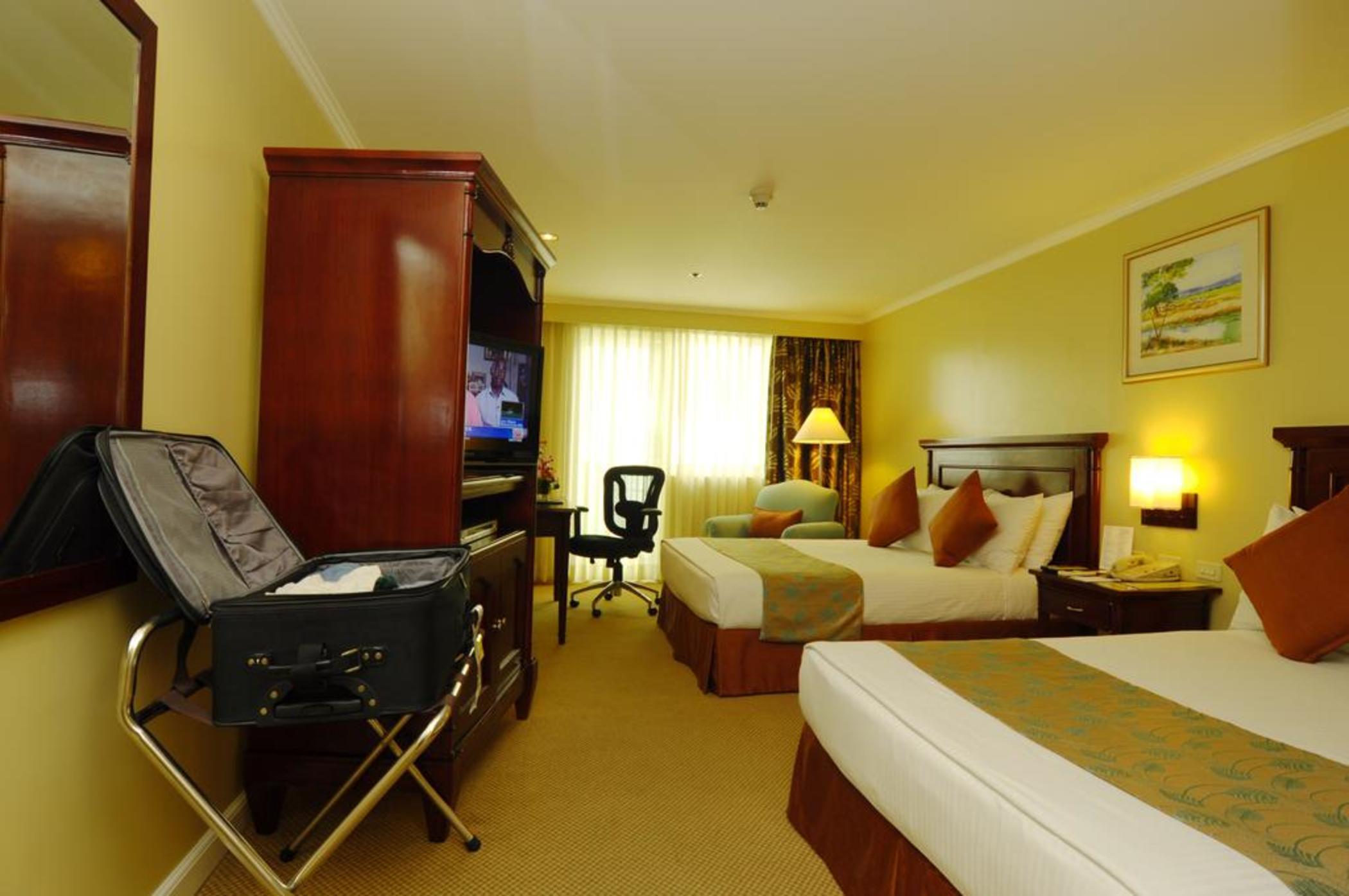Oxford Suites Makati Makati City Exterior foto