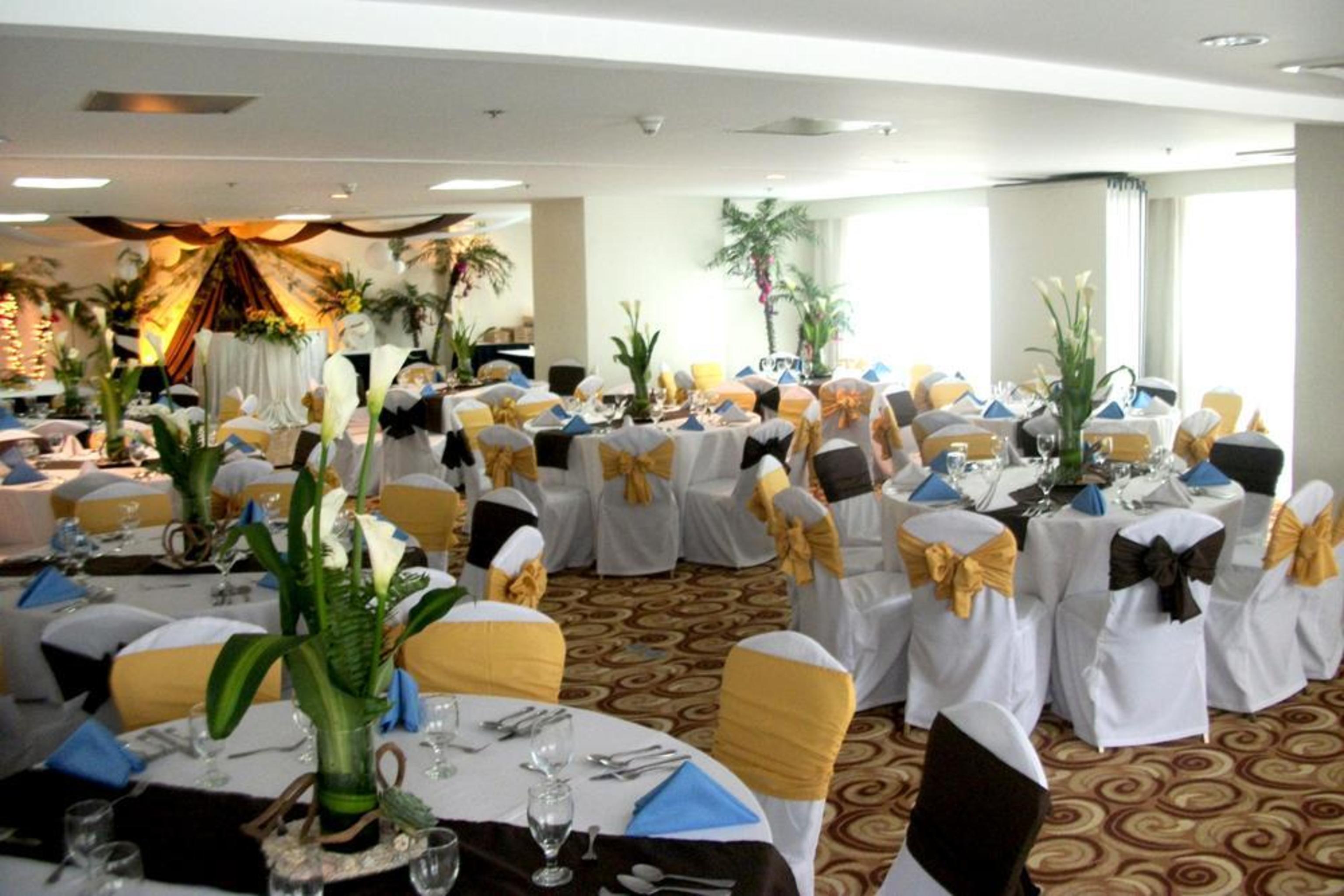 Oxford Suites Makati Makati City Exterior foto