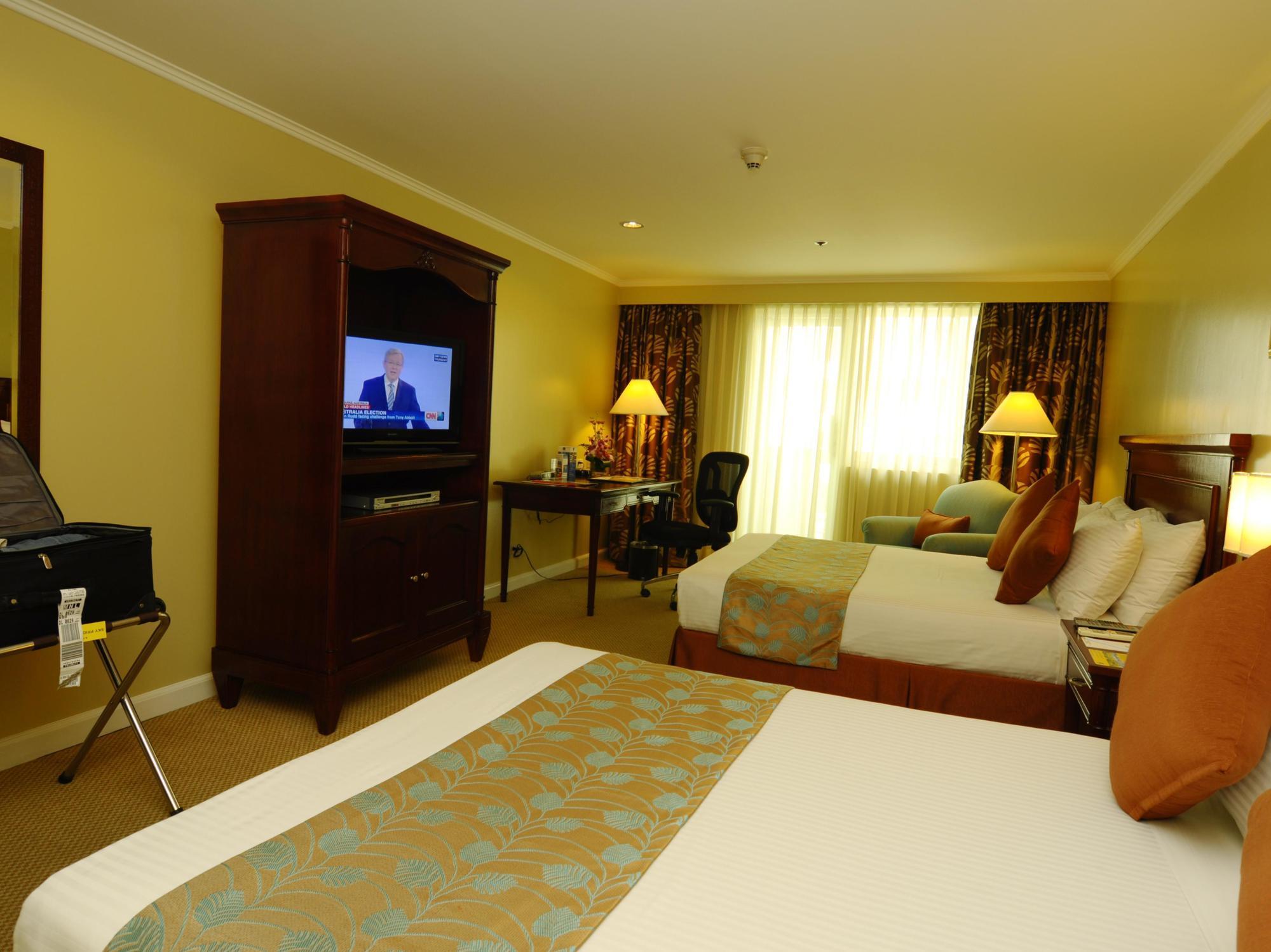 Oxford Suites Makati Makati City Exterior foto